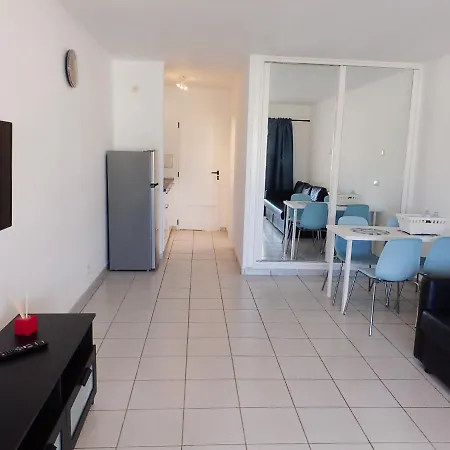 Apartament En Playa Roca Primer Linea De Mar *