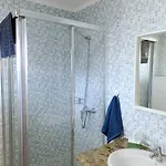 Apartman En Playa Roca Primer Linea De Mar *