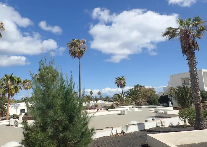 Lejlighed En Playa Roca Primer Linea De Mar Costa Teguise