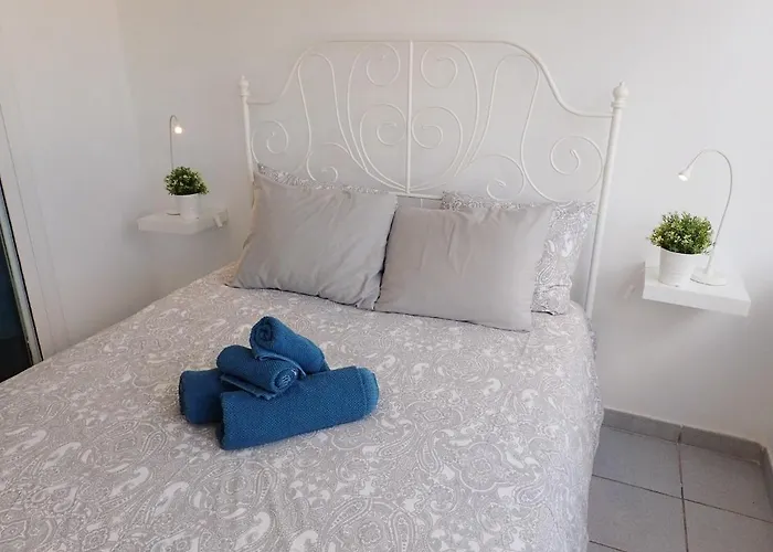 En Playa Roca Primer Linea De Mar Lejlighed Costa Teguise